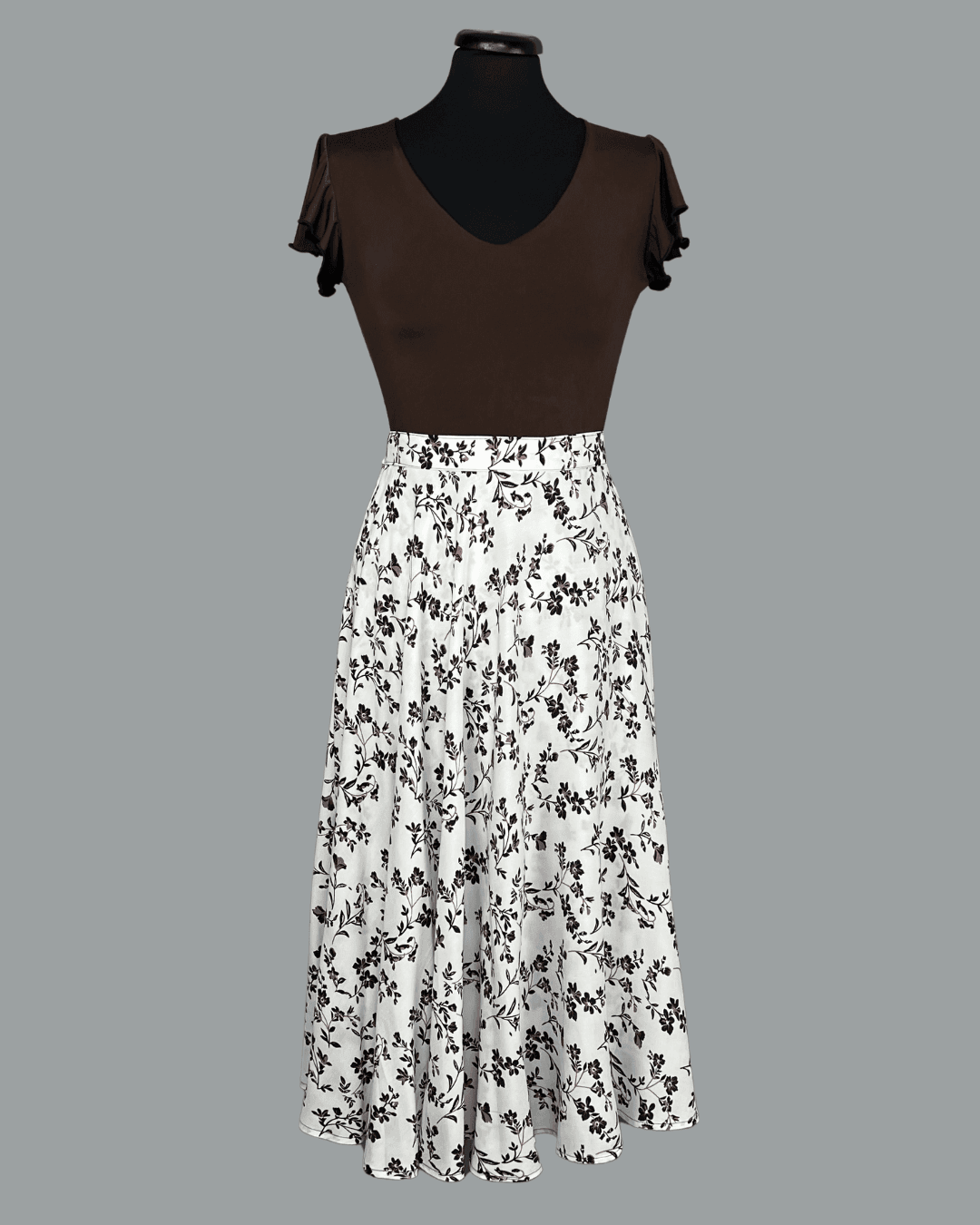 Fehér alapon barna indás + Dressz 002